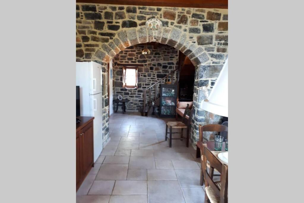 Traditional Stone House By The Sea... Kapetaniana Екстер'єр фото
