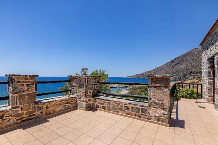 Traditional Stone House By The Sea... Kapetaniana Екстер'єр фото